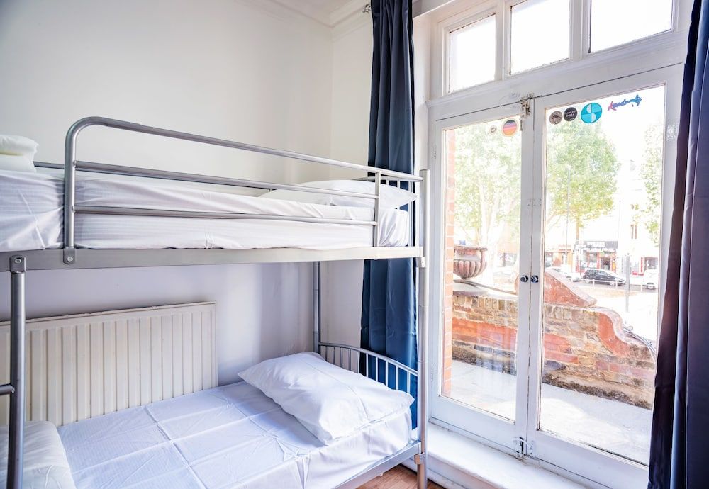 undefined Mile End Beds - Hostel 9
