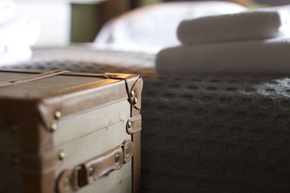 The Kings Arms Classic Twin Room 4