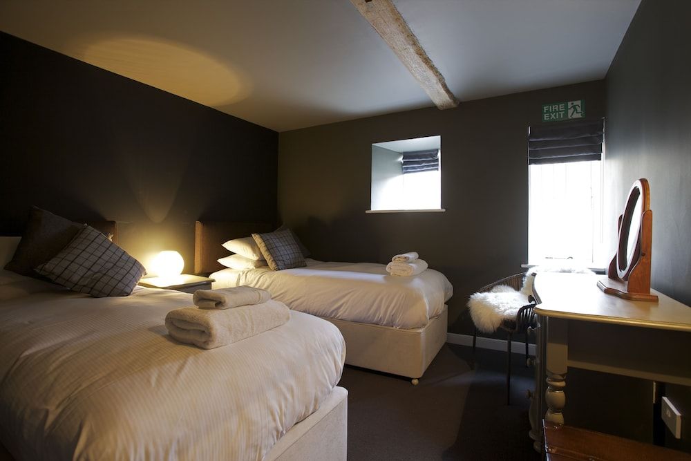 The Kings Arms Classic Twin Room