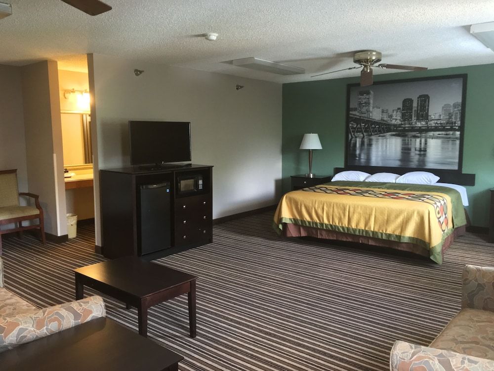 Studio Suite, 1 King Bed, Non Smoking