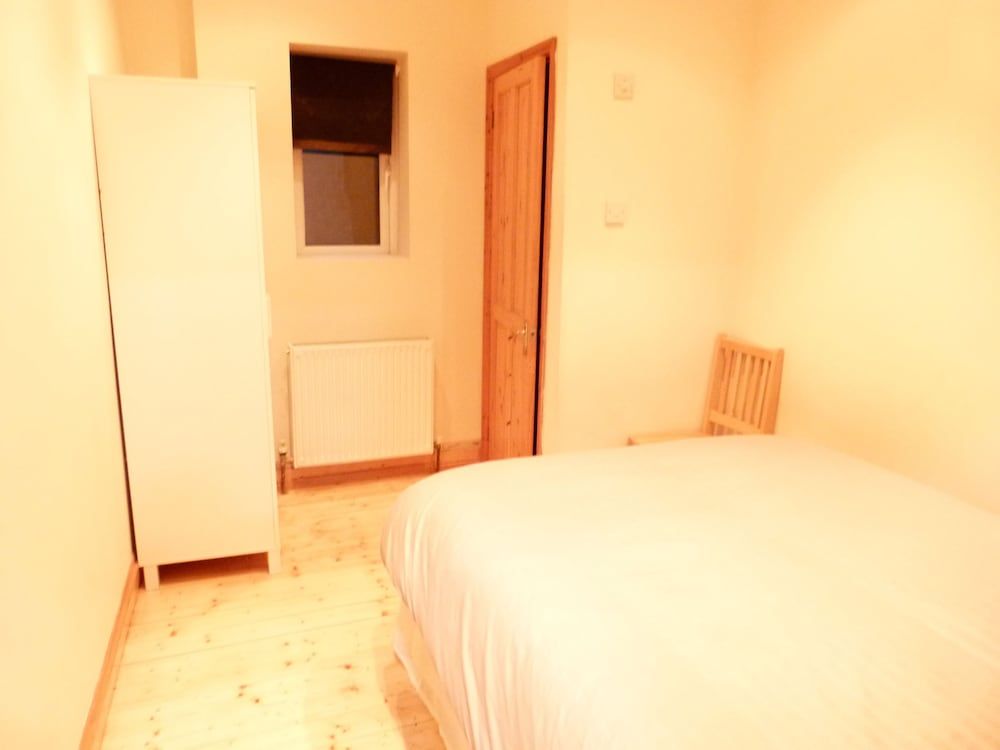 SS Property Hub - Family Apartment Kensington Apartment, 2 Bedrooms 12