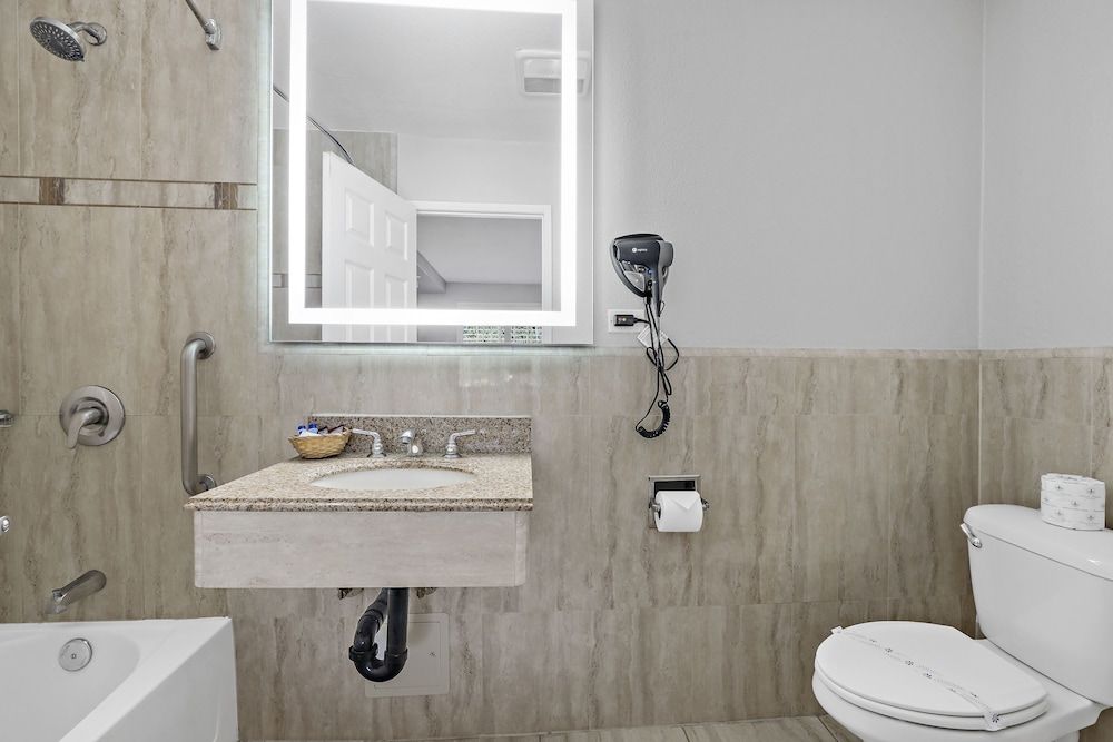 Motel Mediteran Escondido Economy Single Room, 2 Double Beds 5