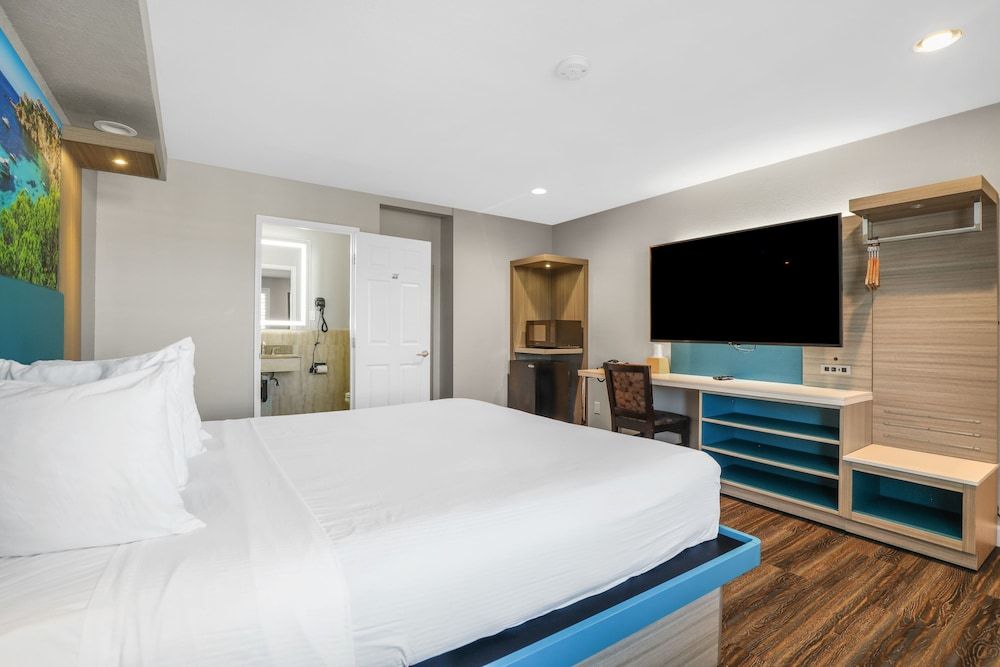 Motel Mediteran Escondido Economy Single Room, 1 King Bed 4