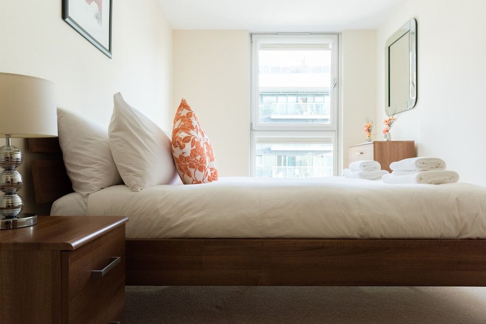 undefined Cobalt Peach Tree 4