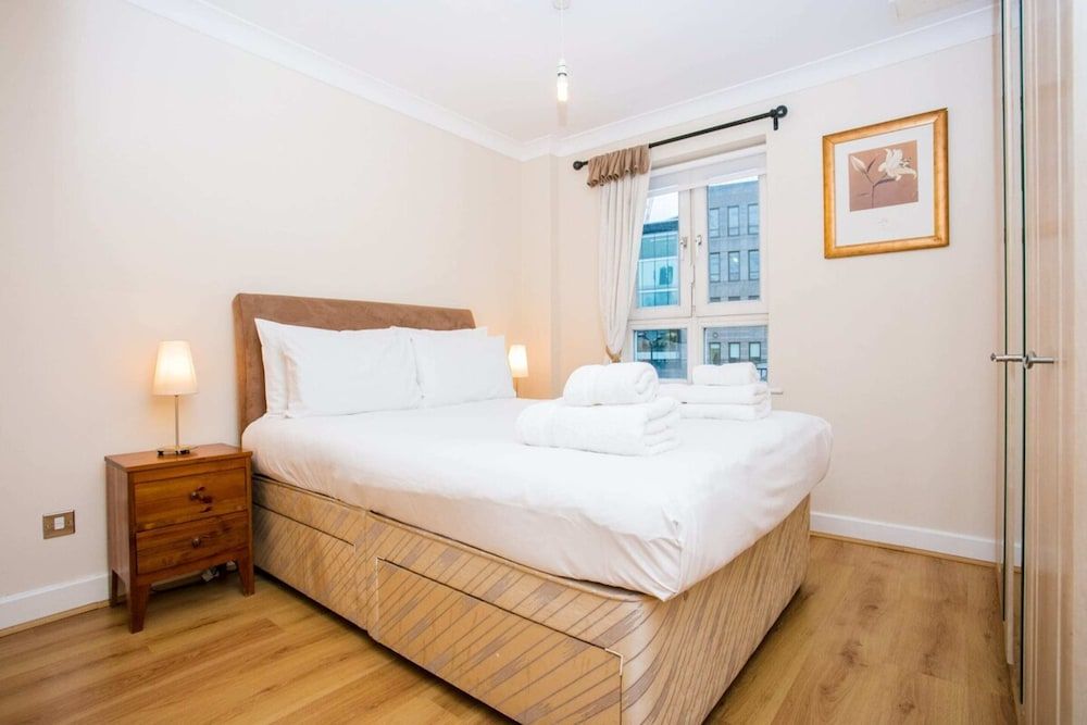 undefined 1 Bedroom Apartment near St. Paul's Cathedral 7