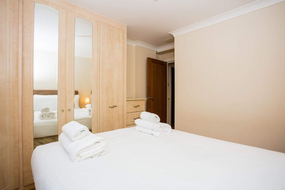 undefined 1 Bedroom Apartment near St. Paul's Cathedral 6