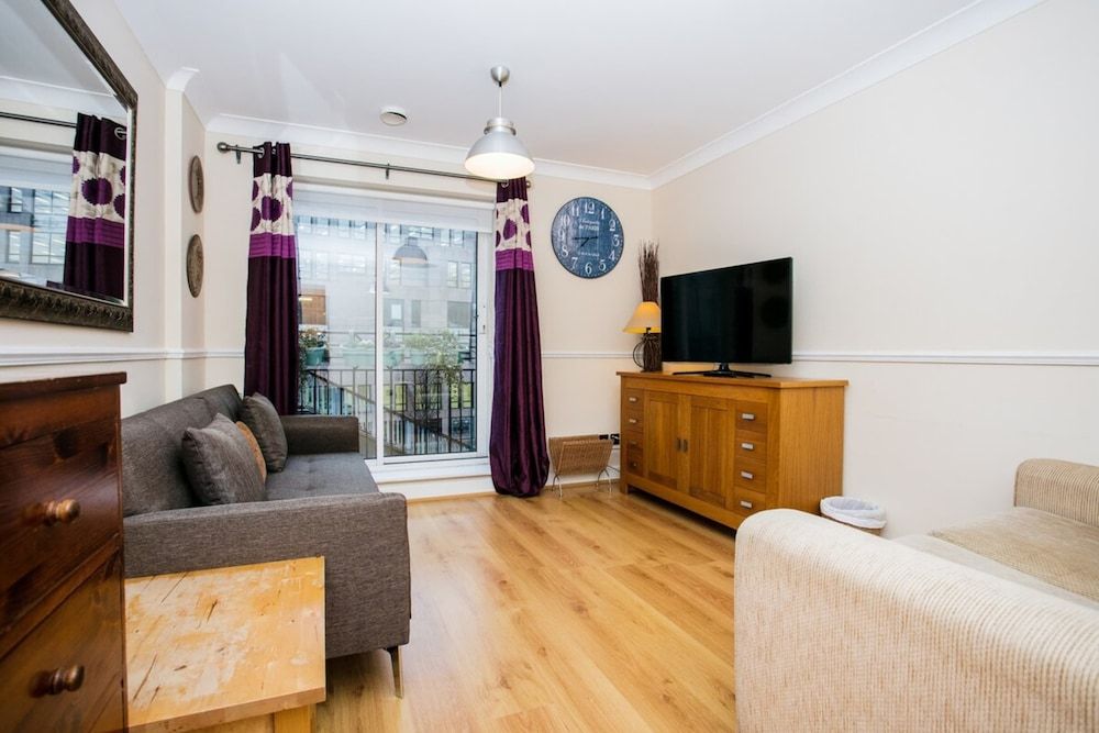 1 Bedroom Apartment near St. Paul's Cathedral Apartment, 1 Bedroom 14