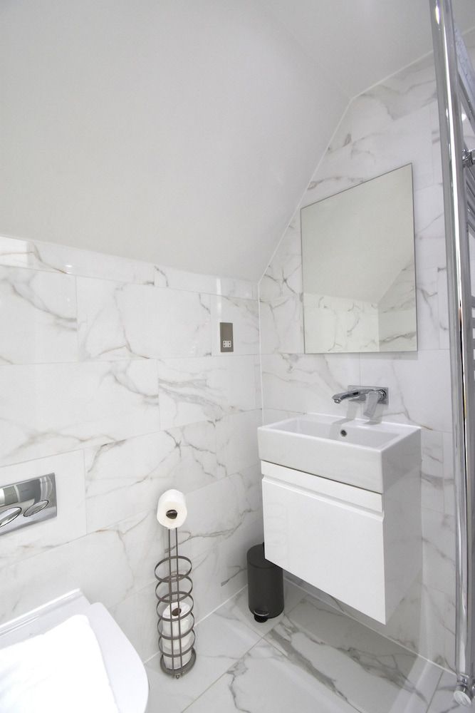 Northside Apartments Ealing Deluxe Apartment, 2 Bedrooms, 2 Bathrooms, Mezzanine 12