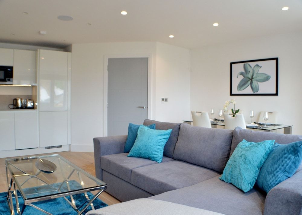 undefined Northside Apartments Ealing 3