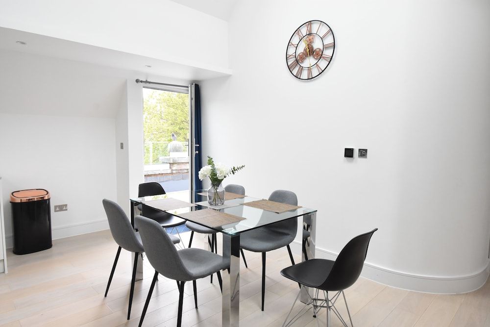 Northside Apartments Ealing Deluxe Apartment 26