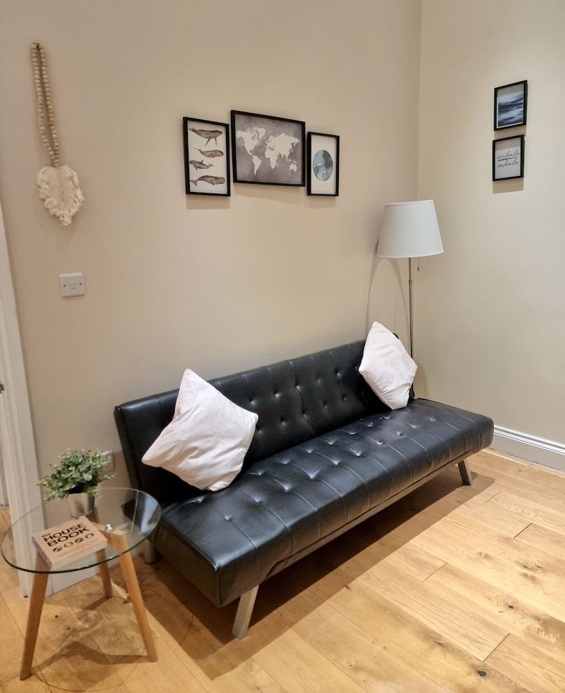 Urban Stay Oxford Gardens Apartments Deluxe Apartment, 2 Bedrooms, Kitchen 23