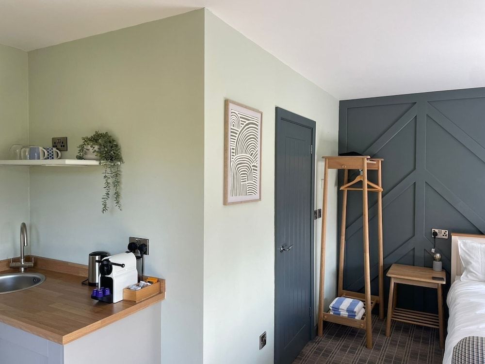 The Baiting House and Lodges Superior Studio 13