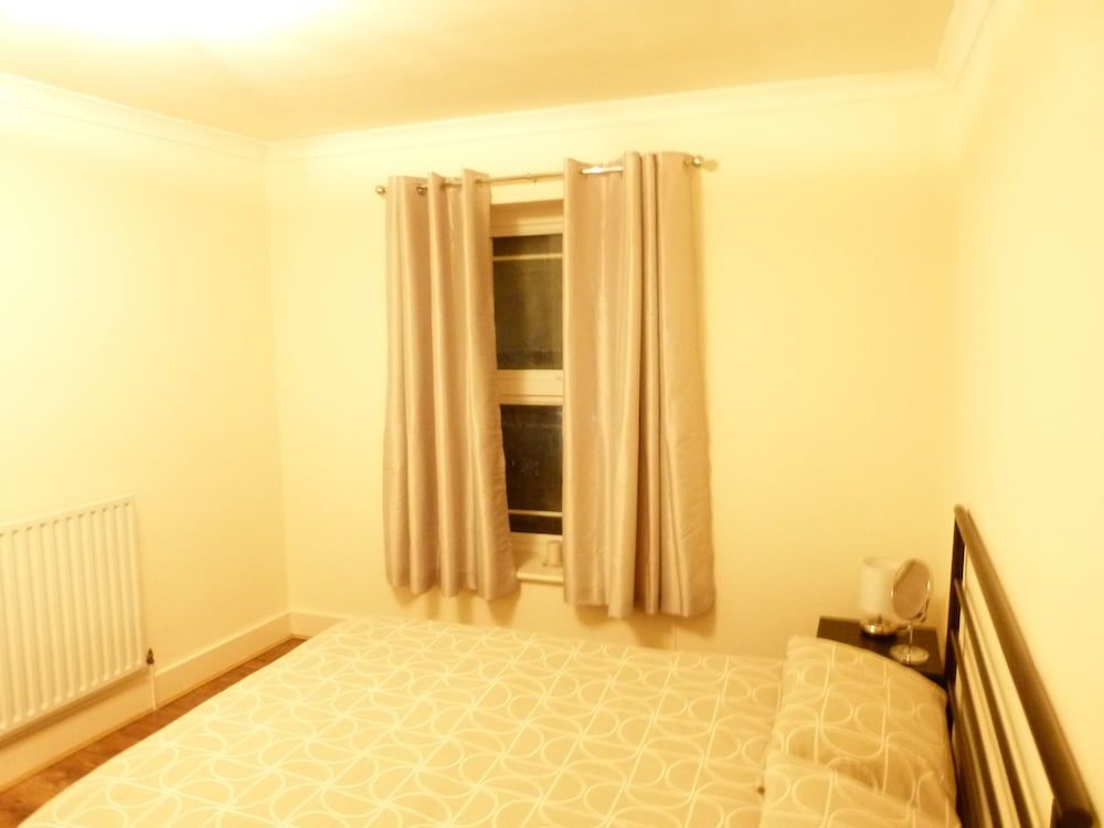 undefined SS Property Hub - Canary Wharf Apartment 3