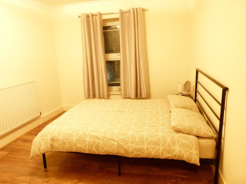 undefined SS Property Hub - Canary Wharf Apartment 5