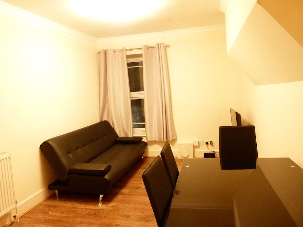 undefined SS Property Hub - Canary Wharf Apartment 9