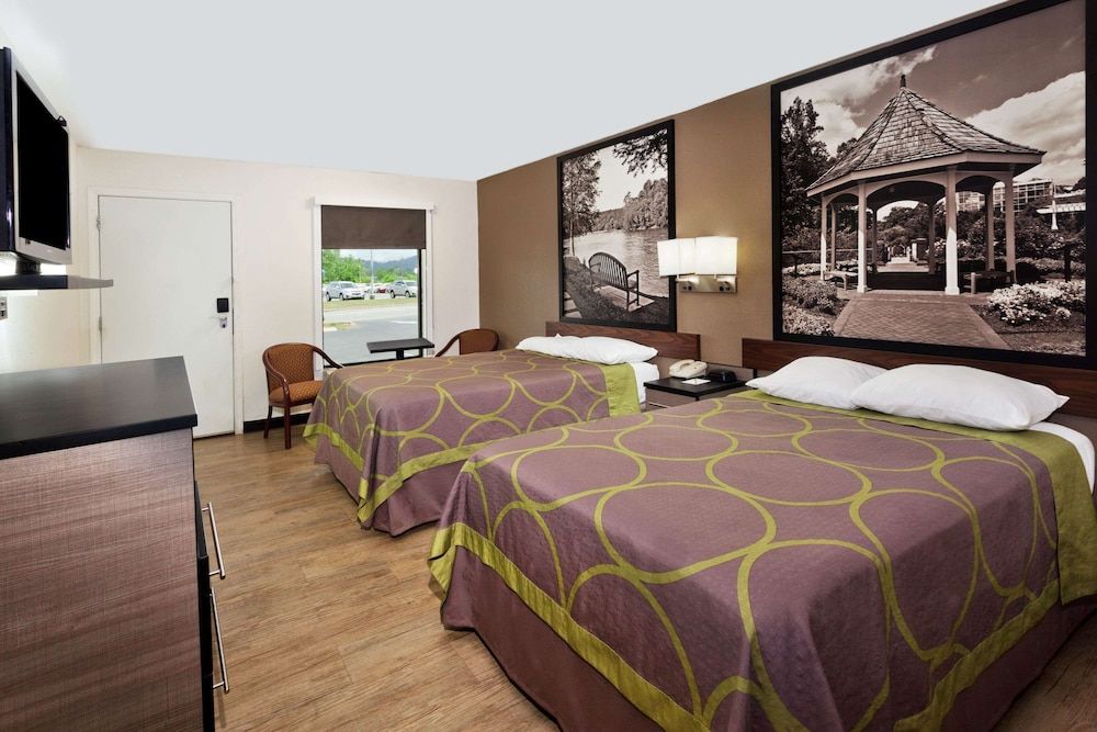 Super 8 by Wyndham Ringgold/Chattanooga Area