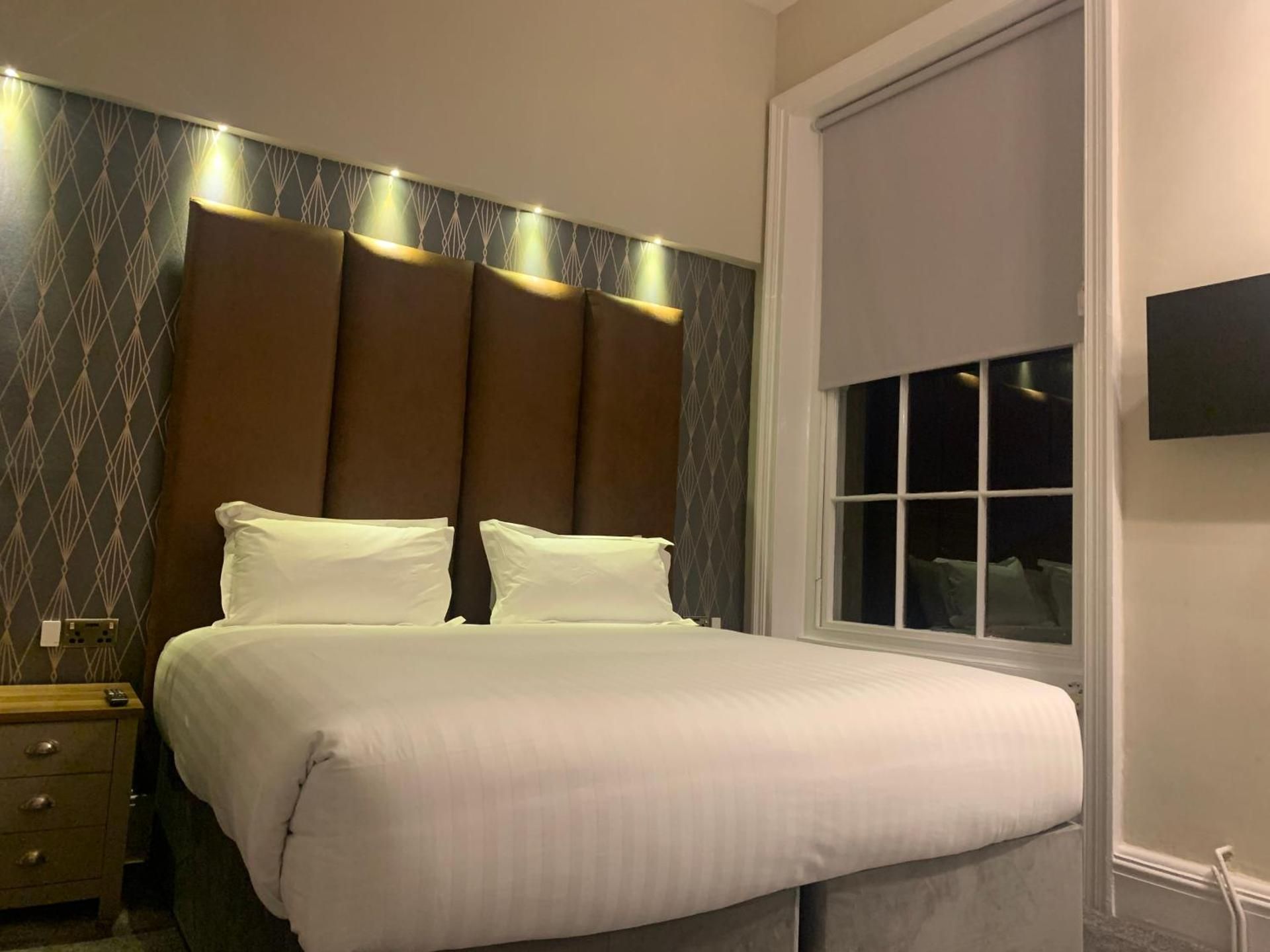 Deluxe Double King Room