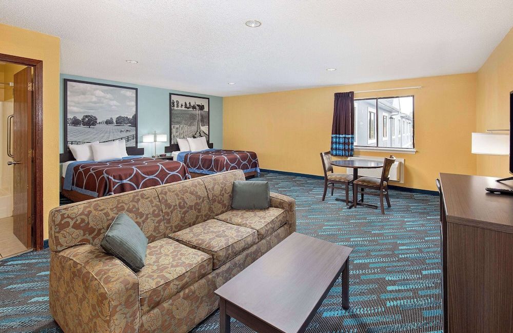 Studio Suite, 2 Queen Beds, Smoking