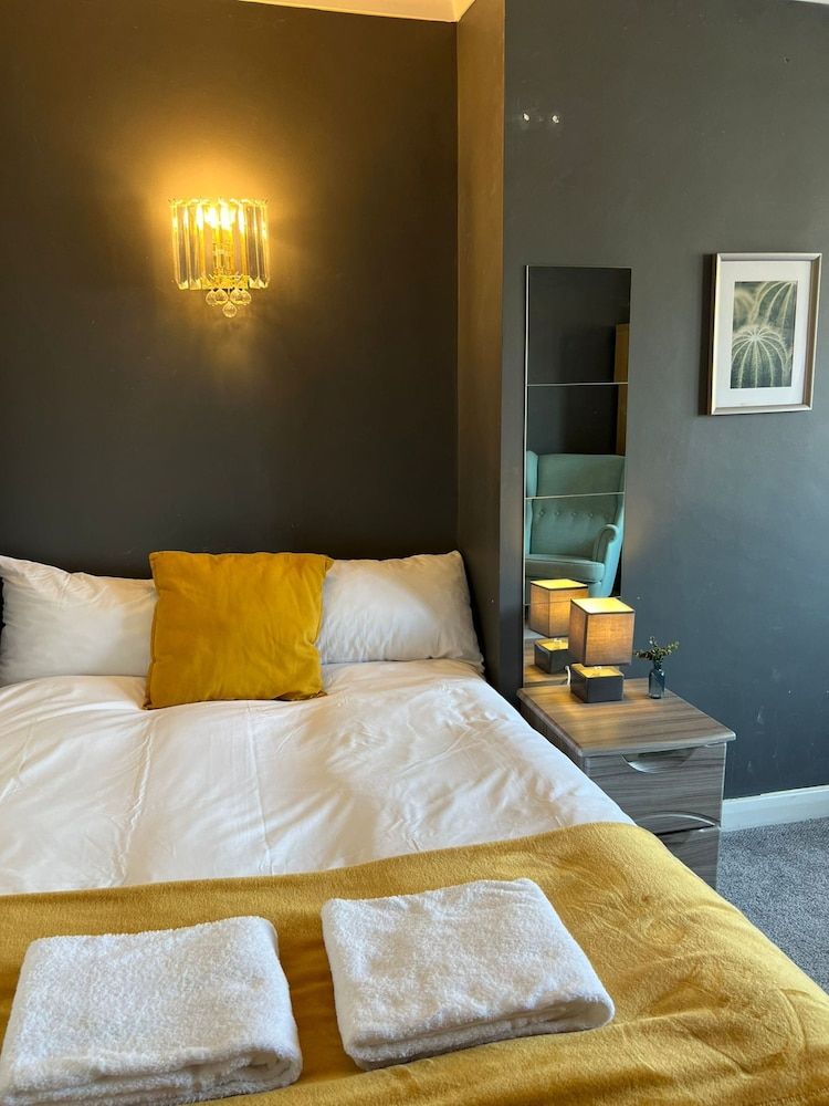 Basic Triple Room