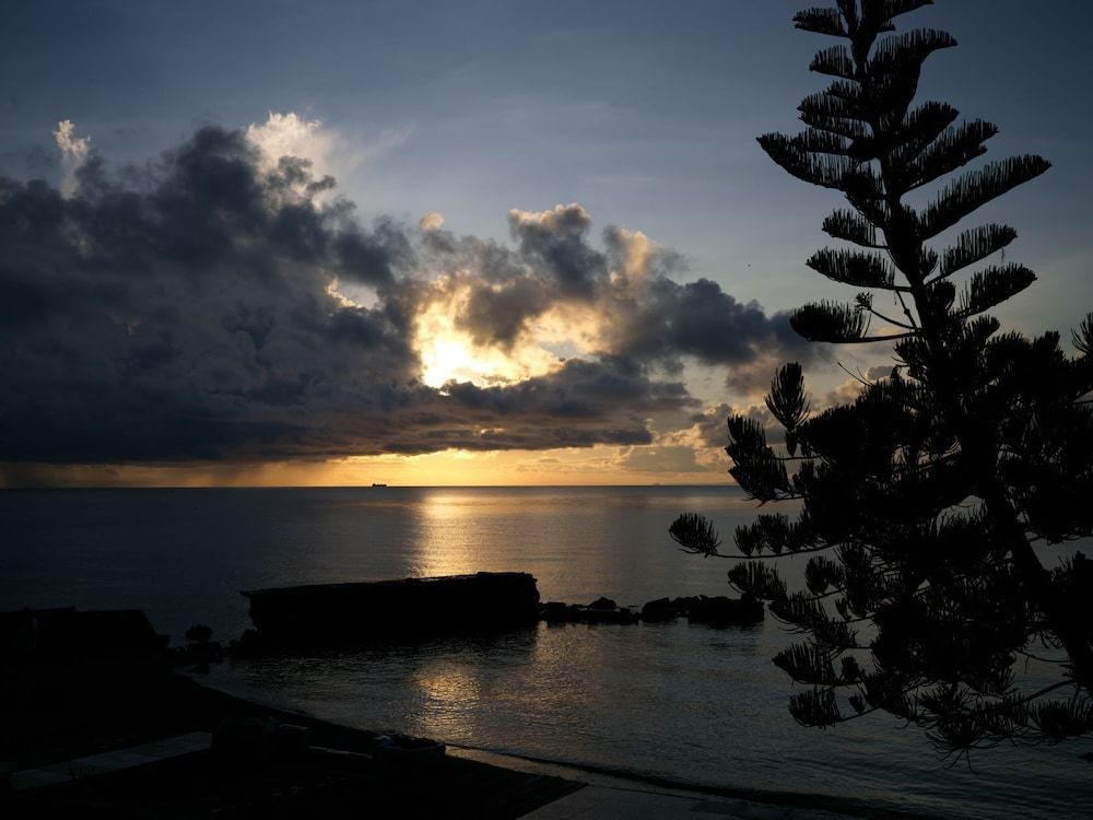 Las Flores Country & Beachside Hotel Deluxe Room, Sea View 11