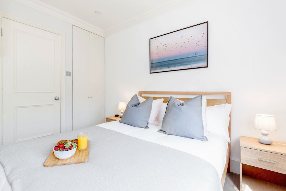 undefined Kensington Apartment with terrace 8