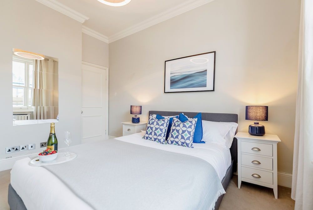 undefined Kensington Apartment with terrace 5