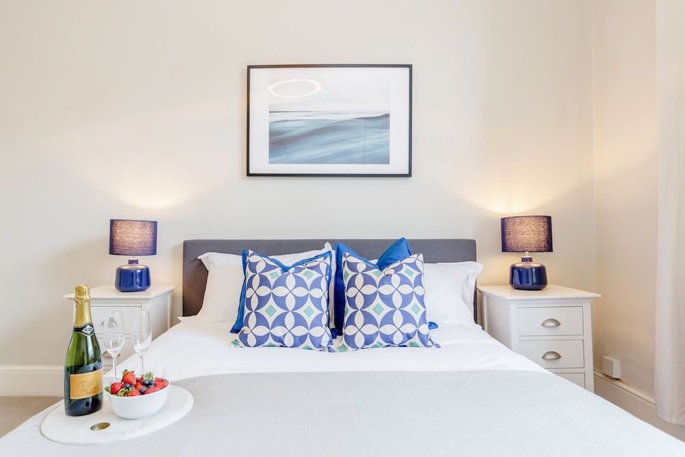 undefined Kensington Apartment with terrace 10