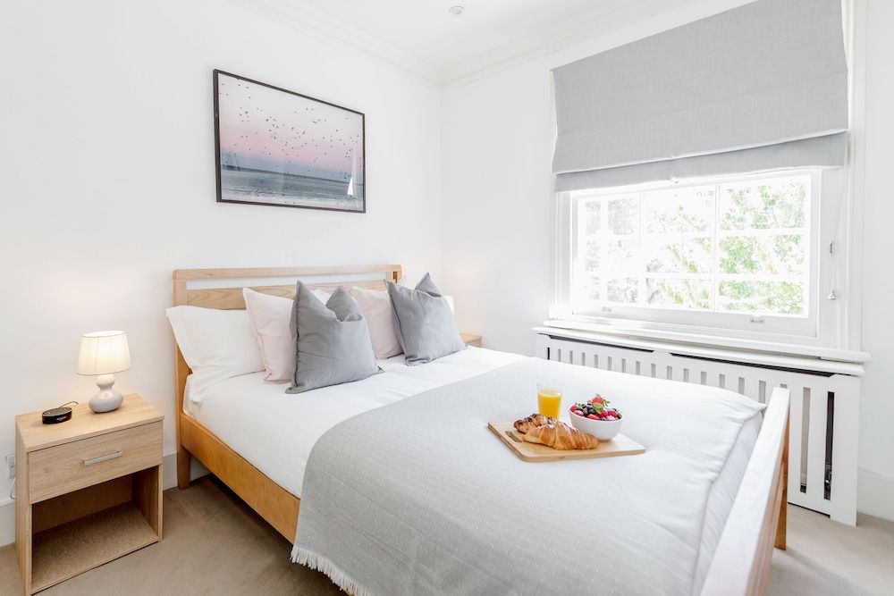 undefined Kensington Apartment with terrace 7