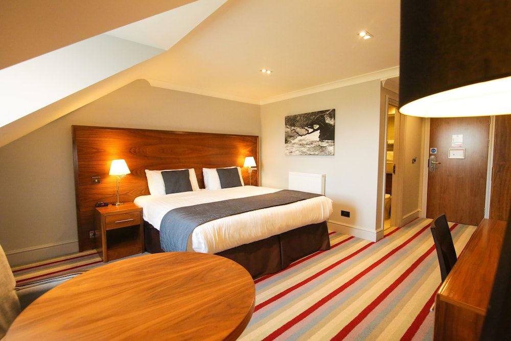 Old Thorns Hotel & Resort Deluxe Room, 1 Double or 2 Twin Beds