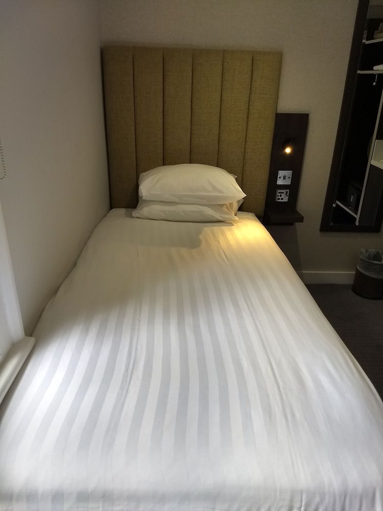 undefined Garden Court Hotel 7