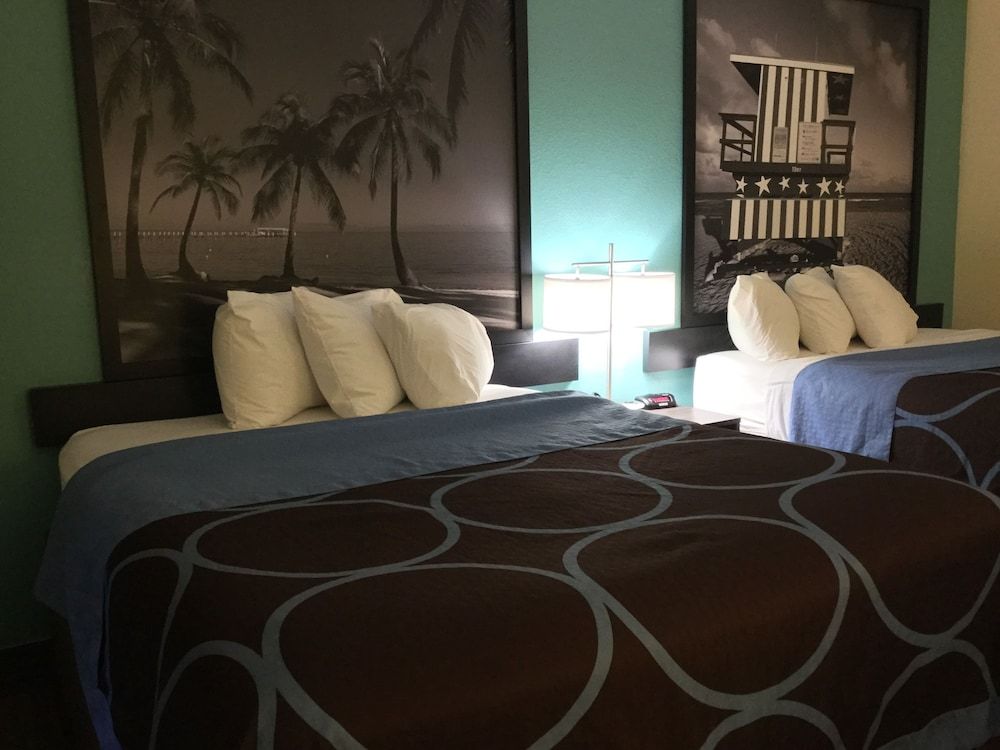 Room, 2 Queen Beds, Non Smoking