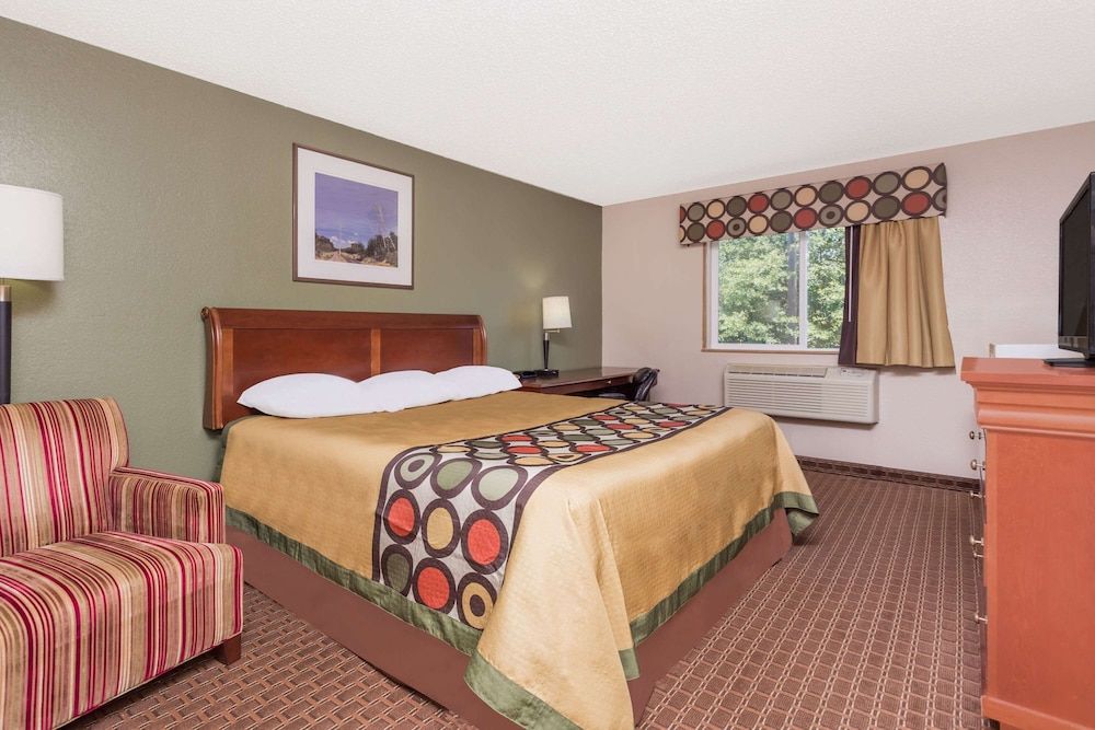 Room, 1 Queen Bed, Smoking