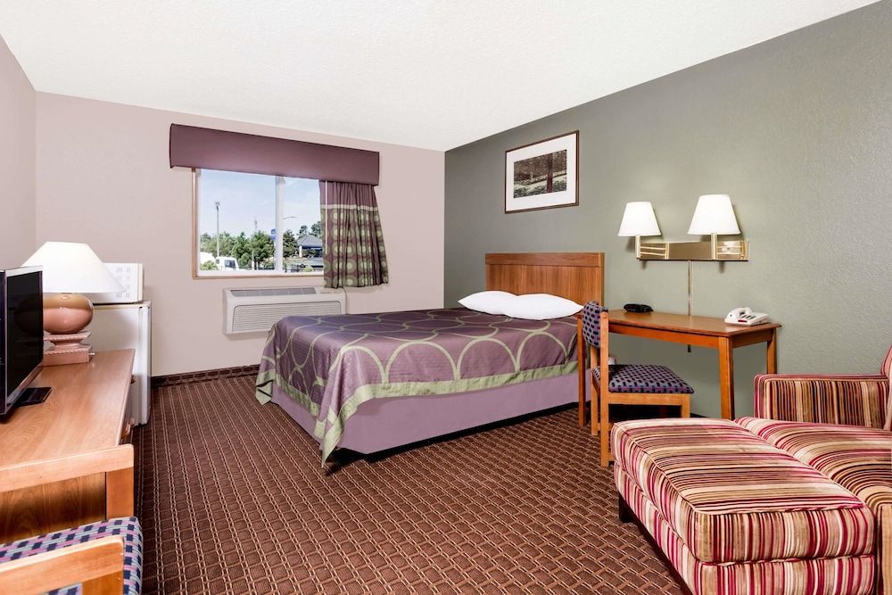 Room, 1 Queen Bed, Non Smoking