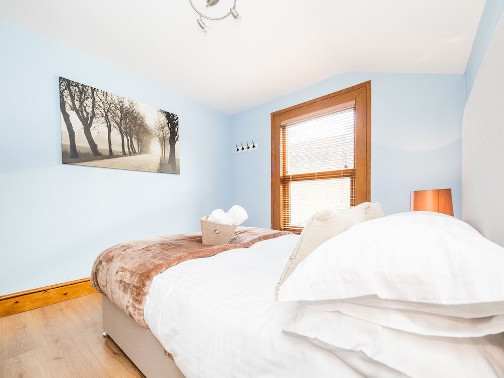 undefined LT The Gate House 6