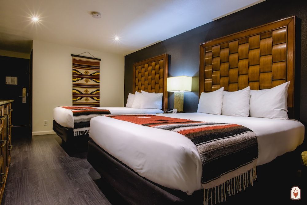 Standard Room, 2 Queen Beds (Double Queen Room)