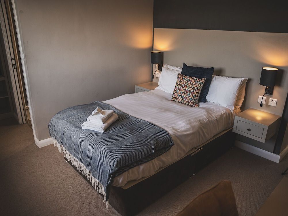 The Crossways Deluxe Single Room