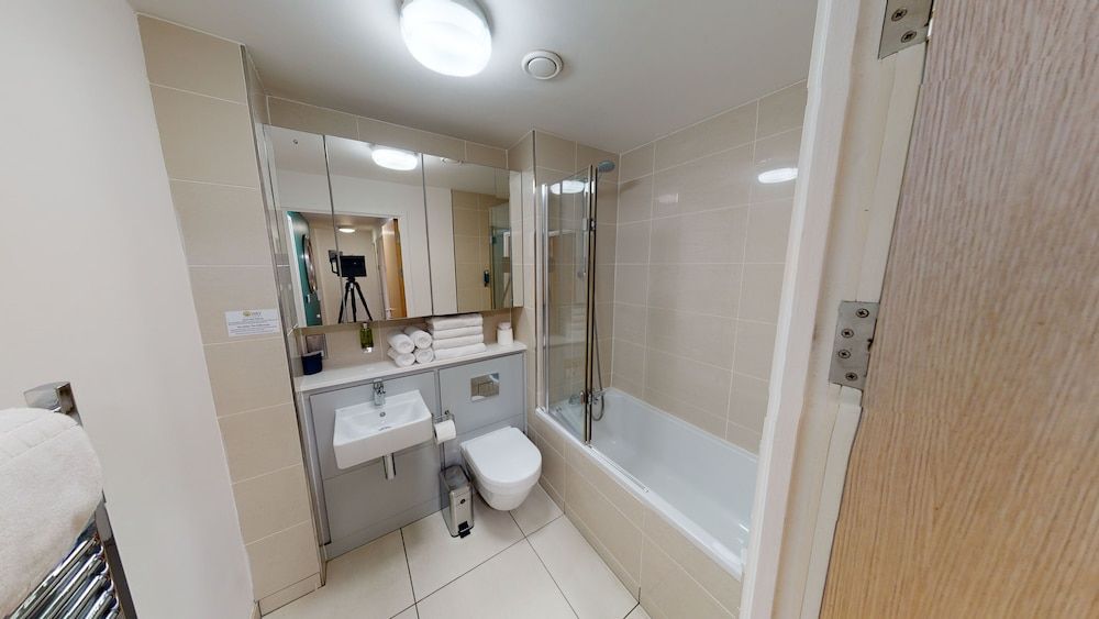 Quay Apartments Manchester Apartment, 2 Bedrooms, Accessible (new) 28