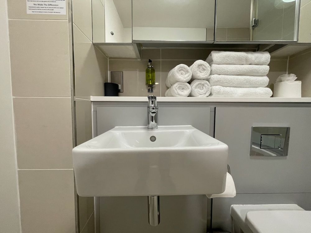 Quay Apartments Manchester Apartment, 2 Bedrooms, Accessible (new) 34