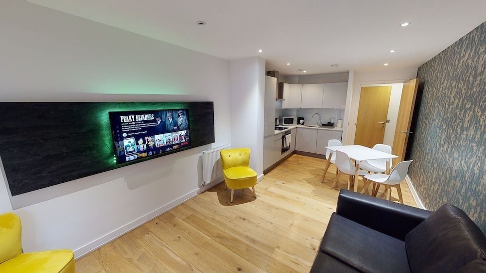 Quay Apartments Manchester Apartment, 2 Bedrooms, Accessible (new) 48