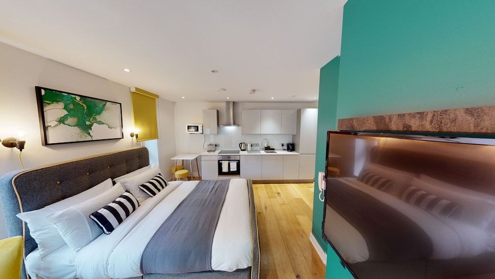 Quay Apartments Manchester Basic Studio, 1 King Bed, Kitchenette