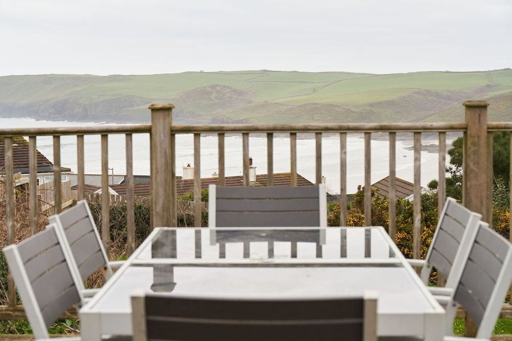 Oystercatcher Apartments Cottage, 2 Bedrooms 4