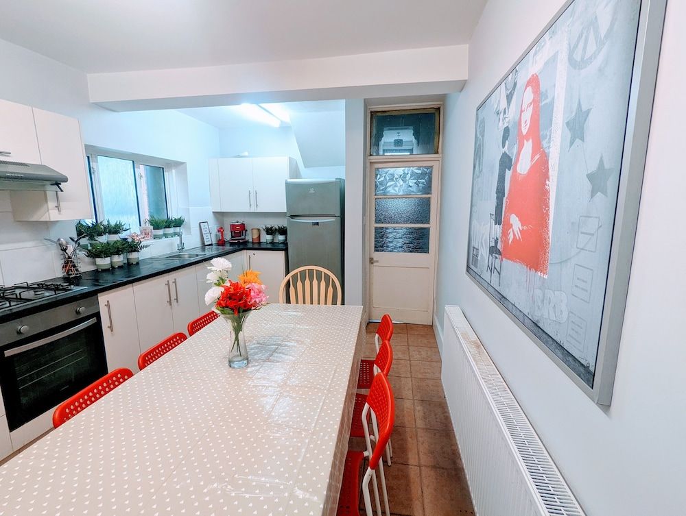 TopHome Finsbury Park Family Townhome, 6 Bedrooms, Kitchen, City View 36