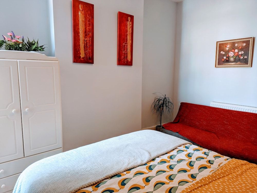 TopHome Finsbury Park Family Townhome, 6 Bedrooms, Kitchen, City View 9