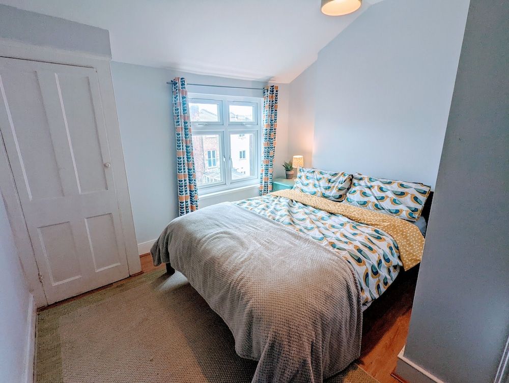 TopHome Finsbury Park Family Townhome, 6 Bedrooms, Kitchen, City View 25