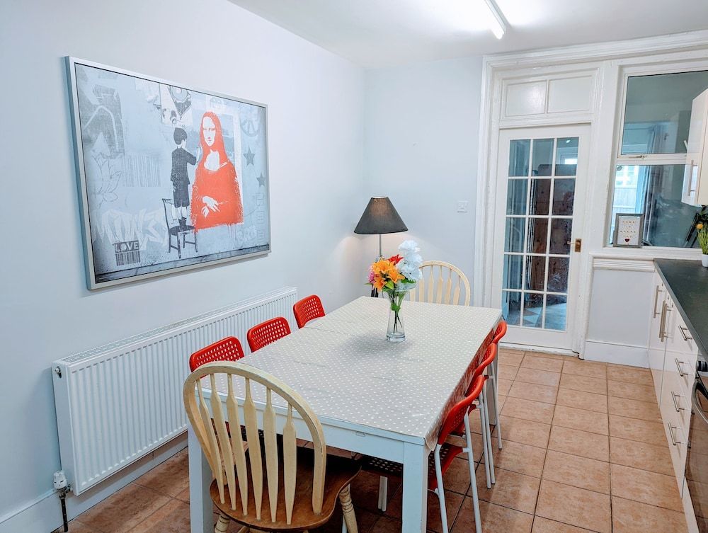 TopHome Finsbury Park Family Townhome, 6 Bedrooms, Kitchen, City View 37