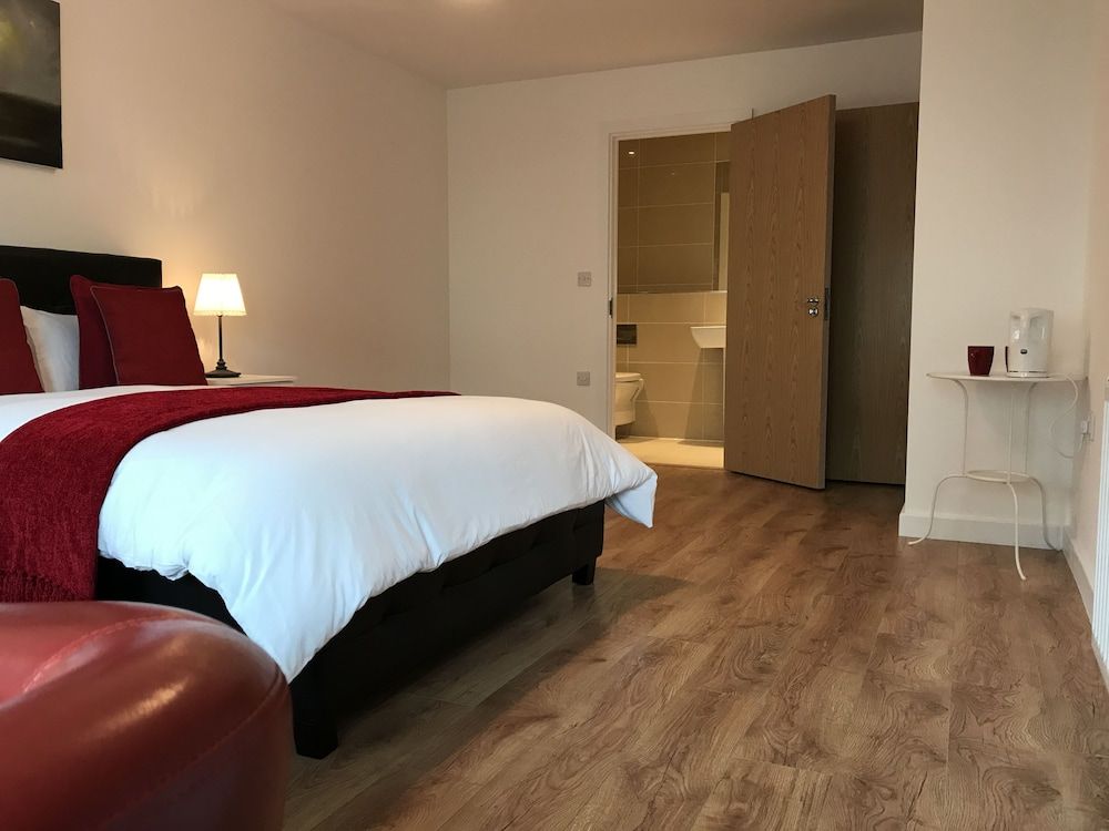 undefined Greens End House 4