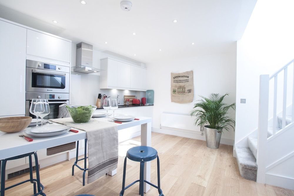 undefined Greyhound Residences by Allô Housing 2