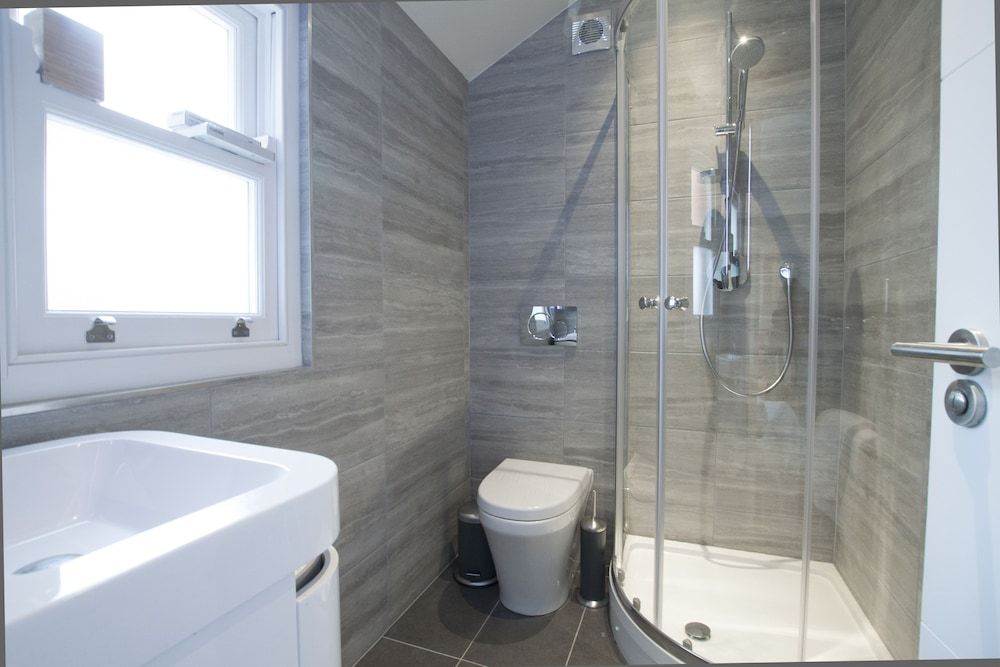 Greyhound Residences by Allô Housing Family Apartment, 3 Bedrooms 12