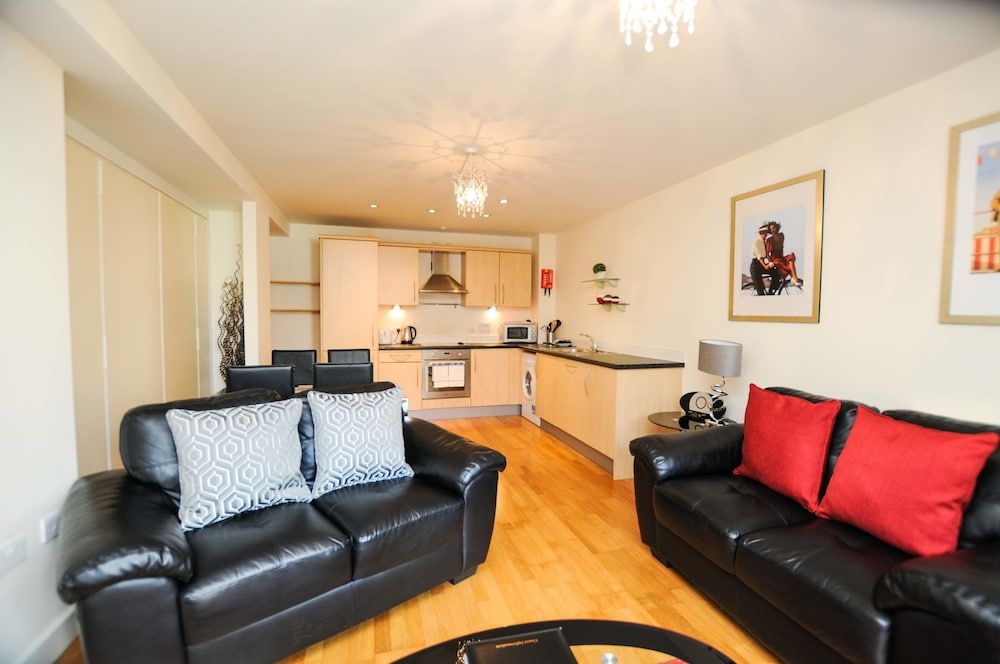 Your Stay Bristol Hamilton Court Standard Apartment, 1 Bedroom 2