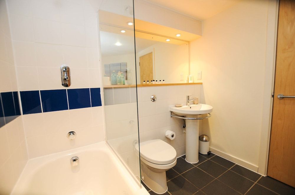 Your Stay Bristol Hamilton Court Standard Apartment, 1 Bedroom 5